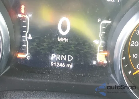 2019 Jeep Wrangler Unlimited Sahara 4X4 z USA, uszkodzony, nr VIN 1C4HJXEG0KW657685